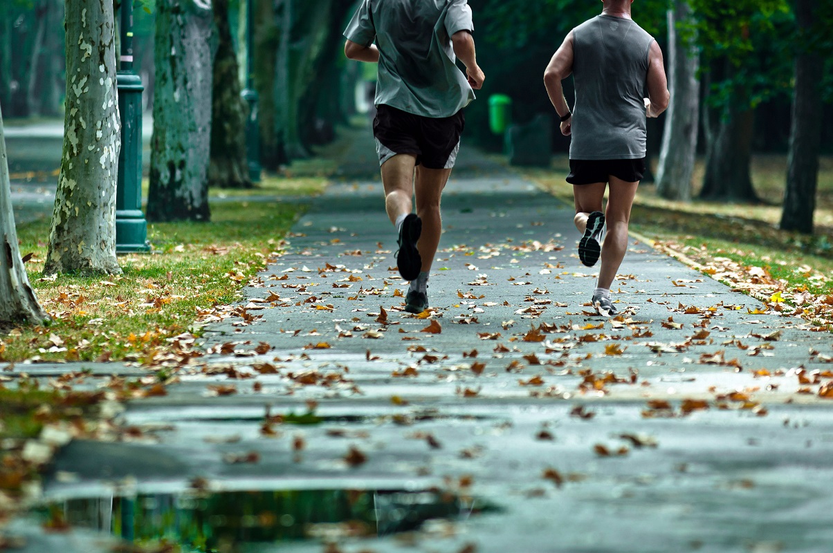 Live a healthy life, run every day with your friends